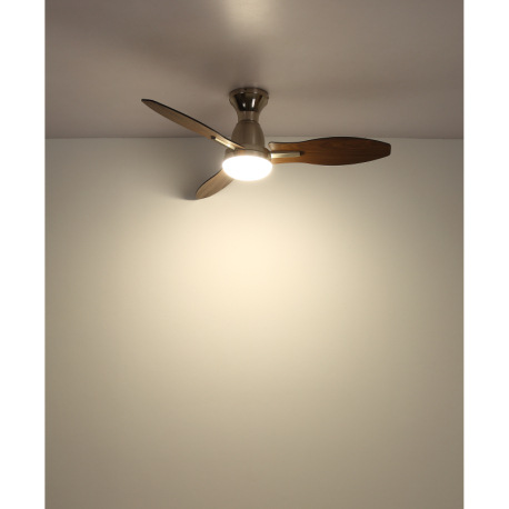 Stropný ventilátor, kov nikel, plast imitácia dreva, niekoľko rýchlostí pomocou nástenného spínača, 7