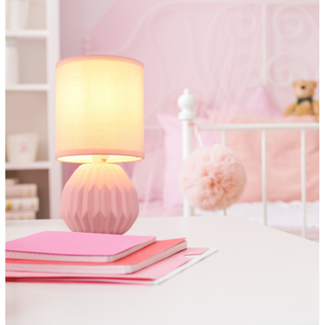 Stolová lampa, ružová keramika, ružový textil, biely PVC kábel, kolískový vypínač na kábli, ø: 120 m 1