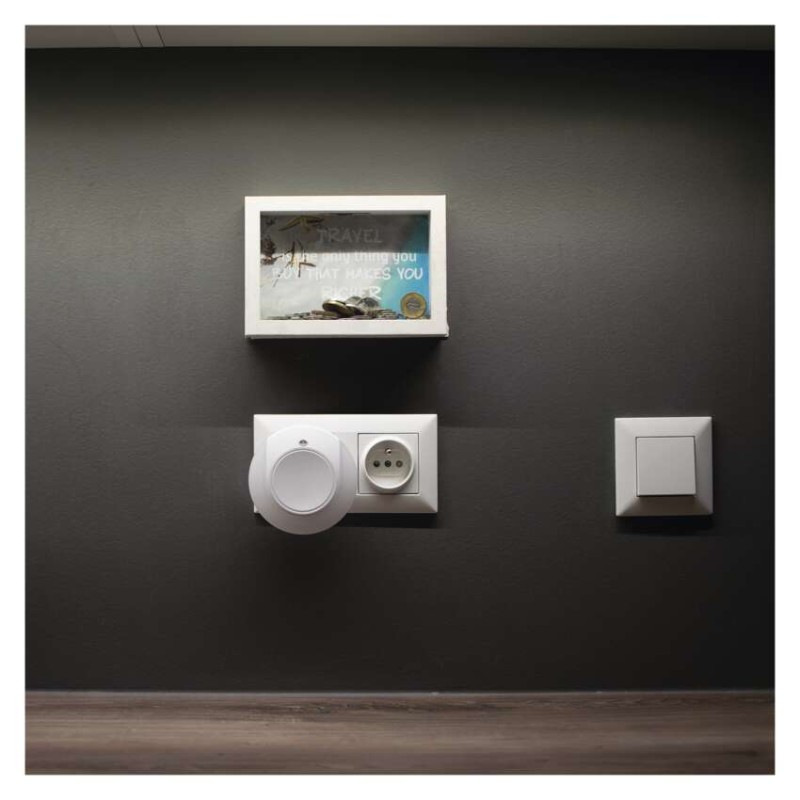 LED nočné svetlo P3317 s fotosenzorom do zásuvky 9