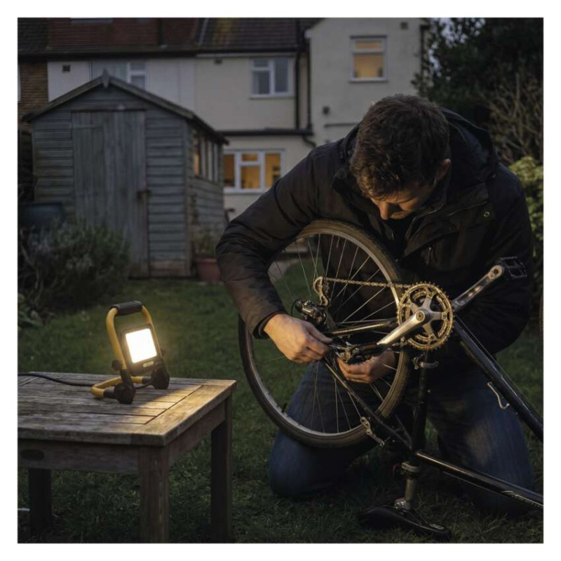 LED reflektor GLARO 30 W, žlto-čierny, IP65, 3000 lm, neutrálna biela 10