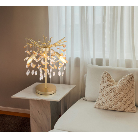 Stolové svietidlo, kov zlatej matnej farby, sklenené krištále jantárové, číre, kábel PVC, kolískový 7