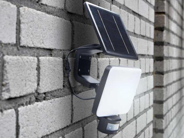 LED čierne vonkajšie solárne svietidlo so senzorom 12W / 3000K - 4100K - 6500K - LS022 19