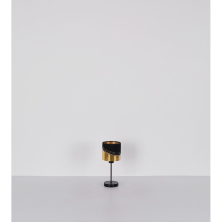 Nástenné svietidlo, kov čierny, textil čierny, plast zlatej farby, kolískový vypínač na výrobku, ŠxV 18