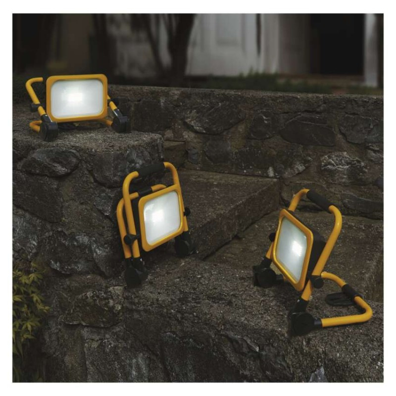 LED reflektor ACCO nabíjací prenosný, 30 W studená biela 7