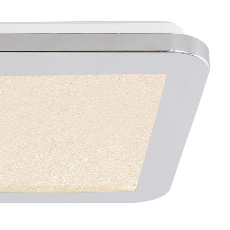 Stropné svietidlo, chróm, plast satinovaný, akrylové priehľadné krištále, zmena farby svetla pomocou 4