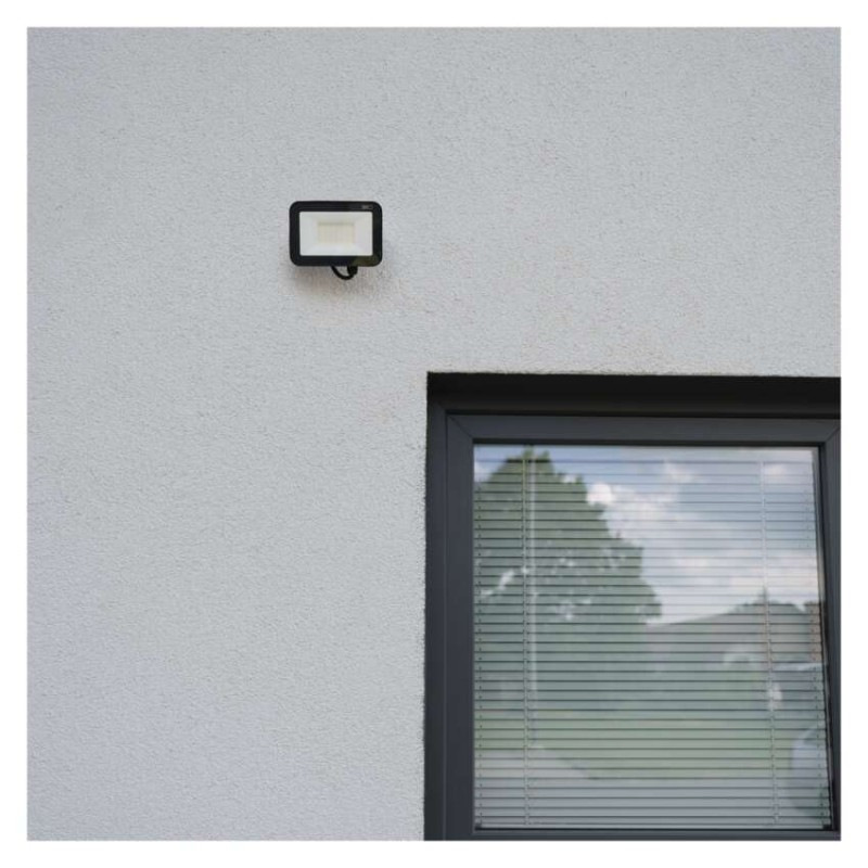 LED reflektor INOVO, 30W neutrálna biela 7