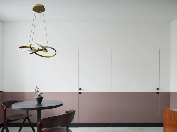 LED visiaca lampa + diaľkový ovládač 65W - J4332/G 4