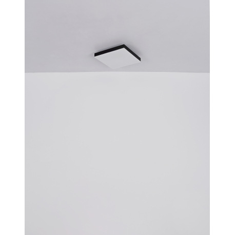 Stropné svietidlo kov biely, plast čierny matný, akryl opál, DxŠxV: 300x300x65mm, LED 18W 230V, 2300 6