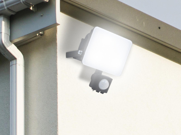 Vonkajší čierny LED reflektor so senzorom 10W / 4000K - LF7021S 14
