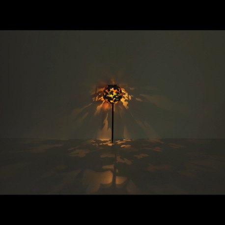 Solárne svietidlo, kov imitácia hrdze, vypínač, batéria AA 300mAh 1,2V, IP44, glóbus s javorovými li 5