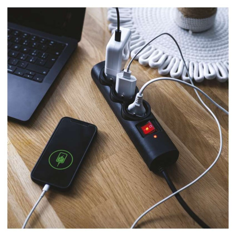 Prepäťová ochrana – 3 zásuvky, 1,5 m, čierna 8