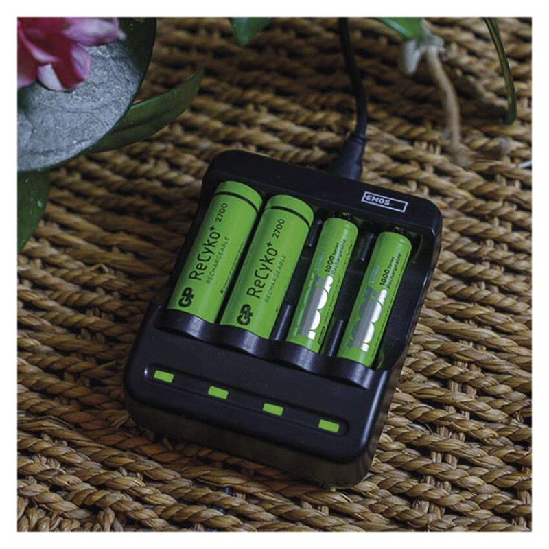 EMOS Nabíjačka batérií BCN-40 6