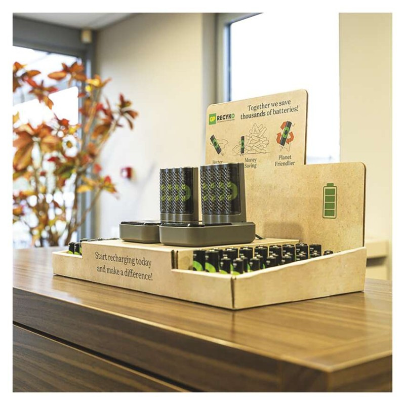 Stojan GP ReCyko Premium / 2×nabíjačka GP + dok / 26×AA + 16×AAA / 2×USB-A adaptér 1