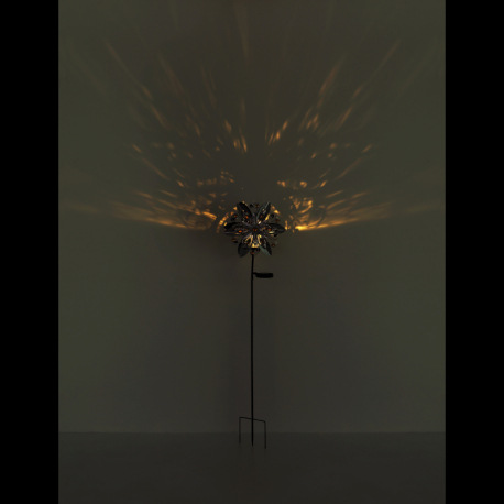 Solárne svietidlo, kov strieborno-sivý, kov čierny matný, číra sklenená guľa, žlté sklenené kryštály 15