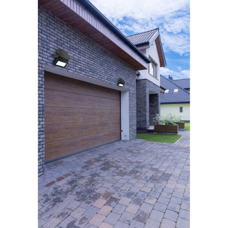 Solárne sv., kov/plast čierny/biely, číre sklo, prepínač, pamäť, bat. CR18650 2200mAh 3,7V, IP65, 3 10