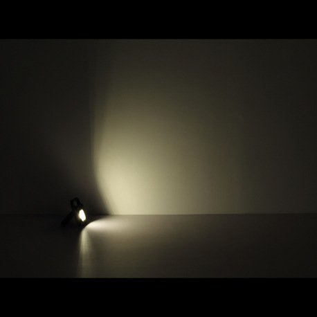 Solárne sv., kov/plast čierny/biely, číre sklo, prepínač, pamäť, bat. CR18650 2200mAh 3,7V, IP65, 3 15