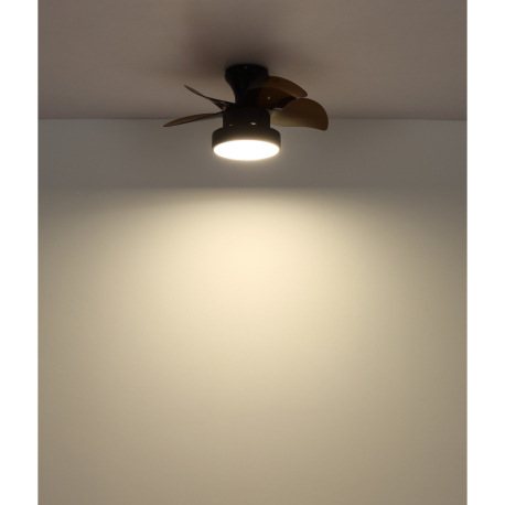 Stropný ventilátor, matný čierny kov, hnedý/biely plast, viacero rýchlostí pomocou nástenného vypína 15