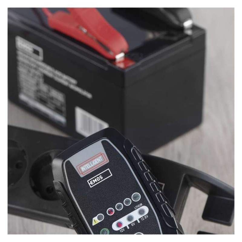 Nabíjačka autobatérií 6/12V 0,8A 8