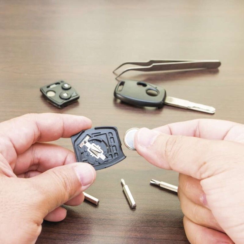 Lítiová gombíková batéria RAVER CR2032, 5 ks 2