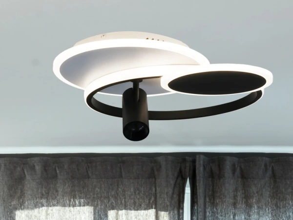 LED stropné svietidlo s diaľkovým ovládačom 65W - TA1326/WB 10