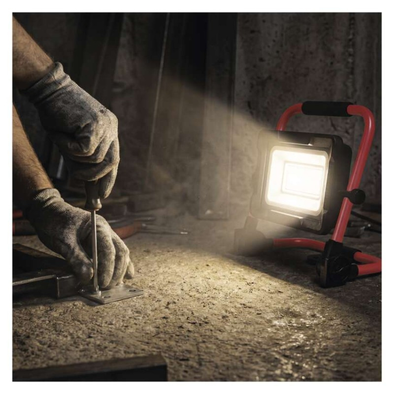 LED reflektor ELION 30W, červeno-čierny, IP65, 4800 lm, neutrálna biela 11