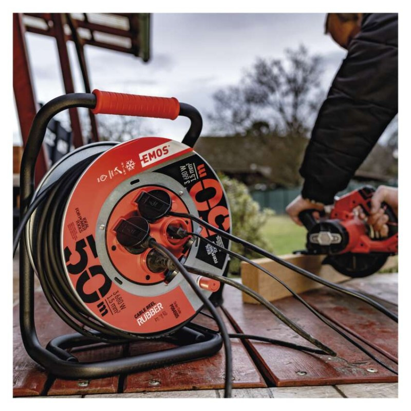 Vonkajší predlžovací kábel na bubne 50 m / 4 zásuvky / čierny / guma / 230 V / 1,5 mm2 3