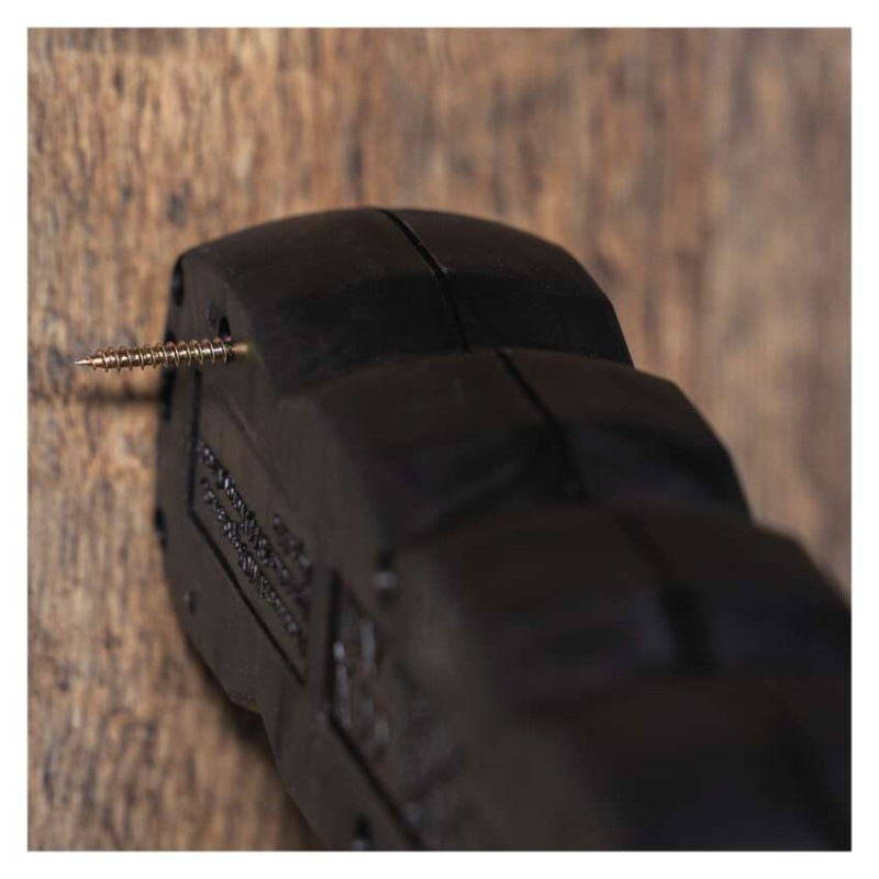 Predlžovací kábel 2 m / 3 zásuvky / s vypínačom / čierny / PVC / 1 mm2 6