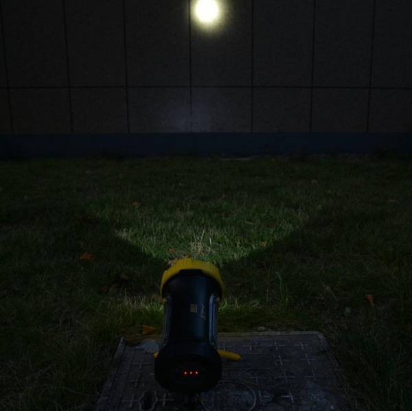 LED ručná nabíjacia baterka + powerbank - FS03R 10