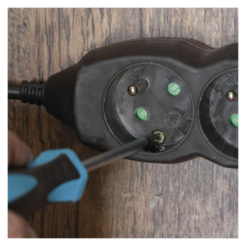 Predlžovací kábel 5 m / 3 zásuvky / čierny / PVC / 1,5 mm2 5