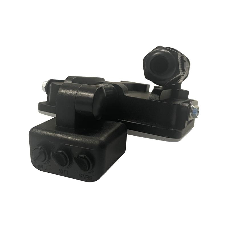 Vonkajší čierny LED reflektor so senzorom 10W / 4000K - LF7021S 8