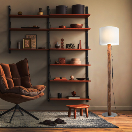Stojacia lampa, prírodná farba dreva, kov, biely textil, kolískový vypínač na kábli, eukalyptové dre 3