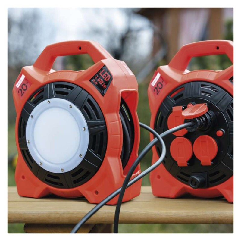 Vonkajší predlž. kábel na bubne 20 m / 4 zás. / guma / 230 V / 1,5 mm2 s reflektorom LED 2