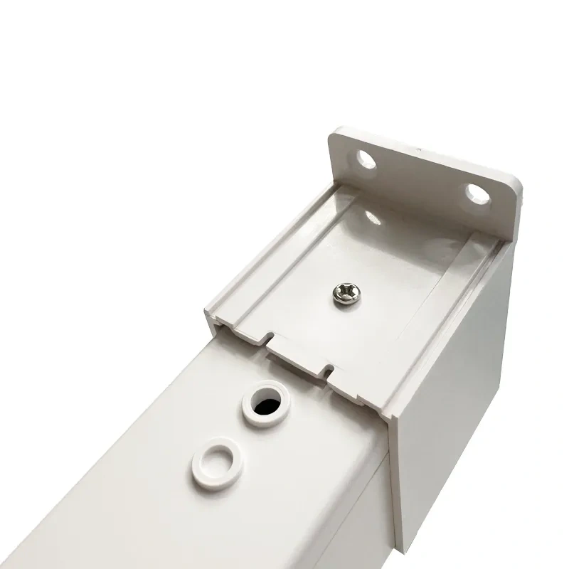 Set na montáž na bočnú stenu pre núdzové svietidlá LEL204 - HE02 3