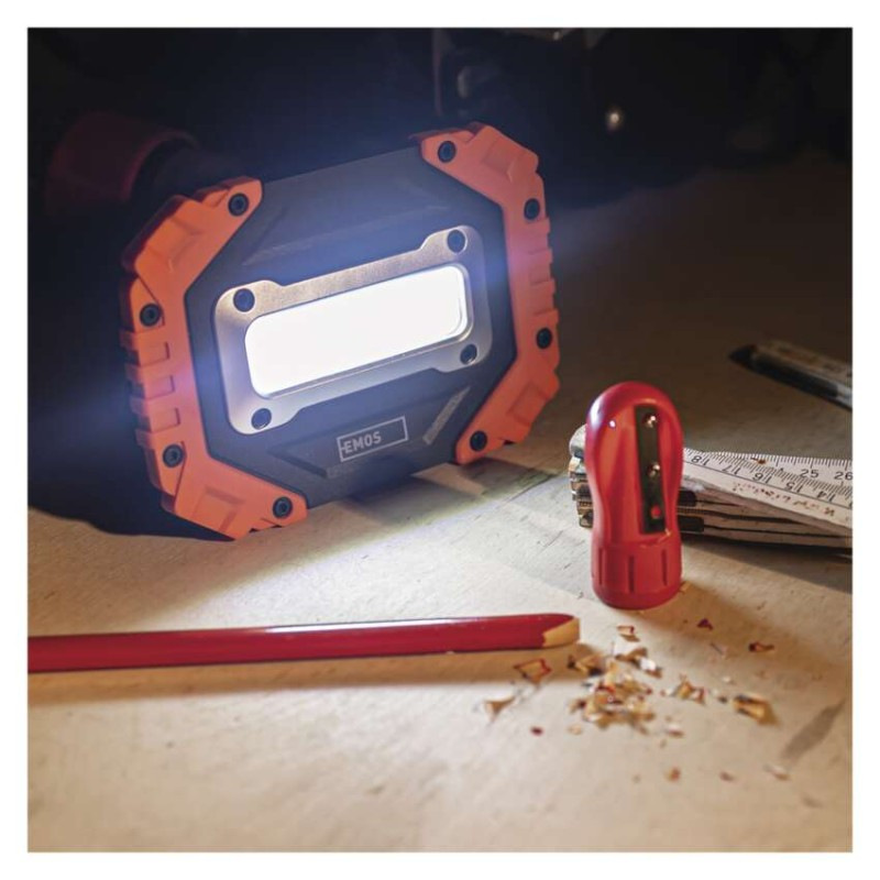 COB LED pracovné svietidlo P4113, 700 lm, 4× AA 3