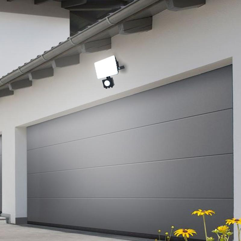 Vonkajší čierny LED reflektor so senzorom 20W / 4000K - LF7022S 2