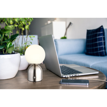 Nabíjateľná stolová lampa, kov matný nikel, plast biely, kábel PVC biely, dotykové zapnutie/vypnutie 1