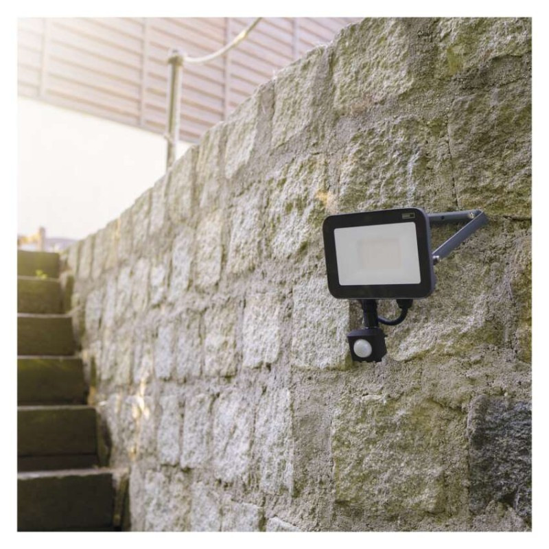 LED reflektor INOVO s pohybovým čidlom, 30W neutrálna biela 6